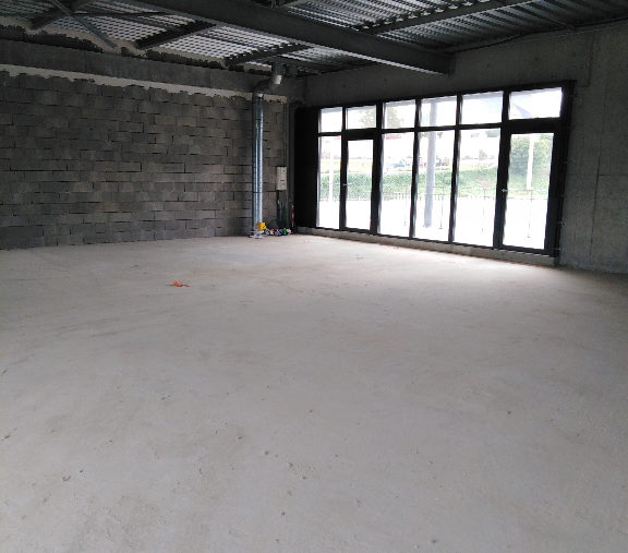 LOCAL COMMERCIAL LESNEVEN A VENDRE - 12130