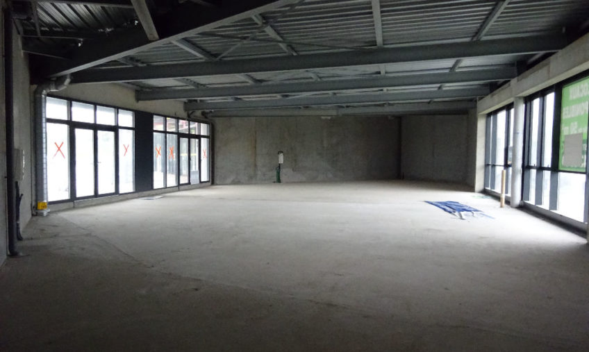 LOCAL COMMERCIAL LESNEVEN A LOUER - C10612