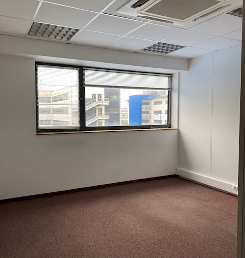BUREAU BREST PORT DE COMMERCE A LOUER - 786