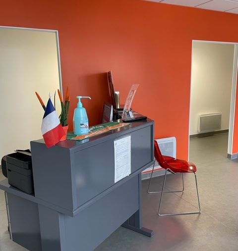 BUREAU LANDERNEAU A LOUER - 982