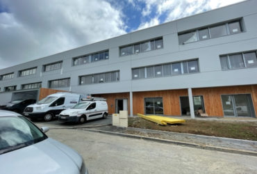 BUREAU LE RELECQ KERHUON A VENDRE