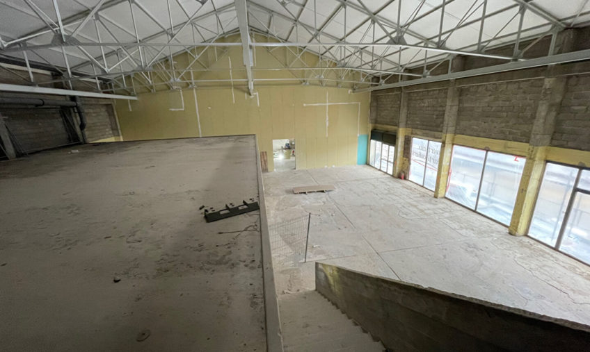 LOCAL ACTIVITE PREMIER RIDEAU BREST KERGONAN A LOUER - 1006