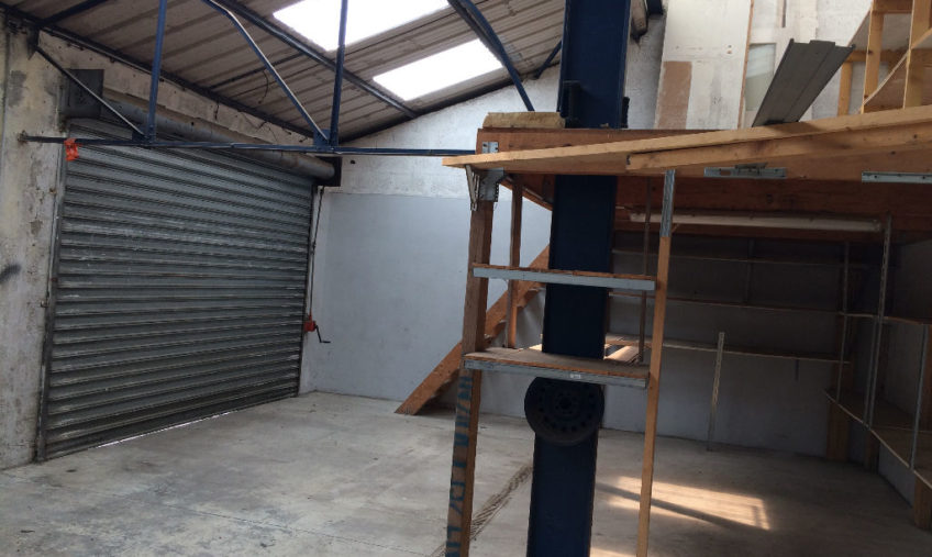 LOCAL COMMERCIAL BREST KERGONAN A LOUER - 9473