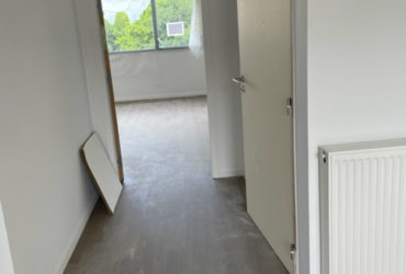 BUREAU LE RELECQ KERHUON A VENDRE