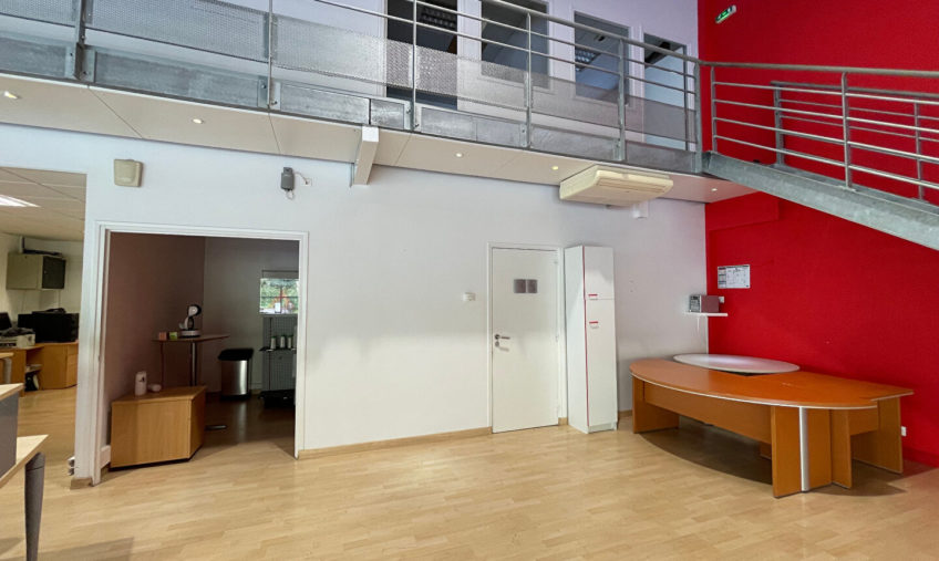 LOCAL ACTIVITE QUIMPER ZONE DU PETIT GUELEN A VENDRE - 916