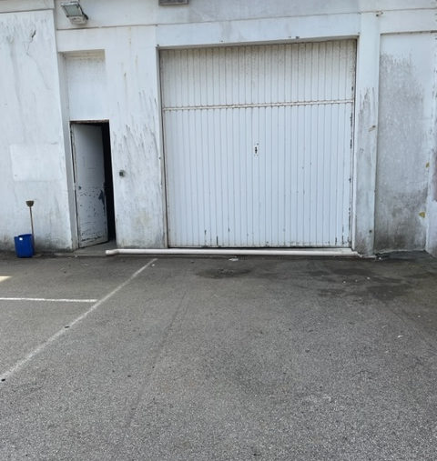 LOCAL ACTIVITE BREST PORT DE COMMERCE A LOUER - 1070