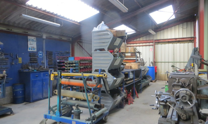 LOCAL D’ACTIVITE  PLOURIN LES MORLAIX A VENDRE - 804