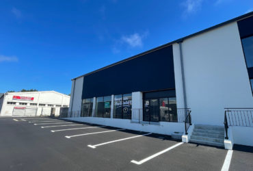 2 DERNIERS LOTS- LOCAL ACTIVITE PREMIER RIDEAU BREST KERGONAN A LOUER