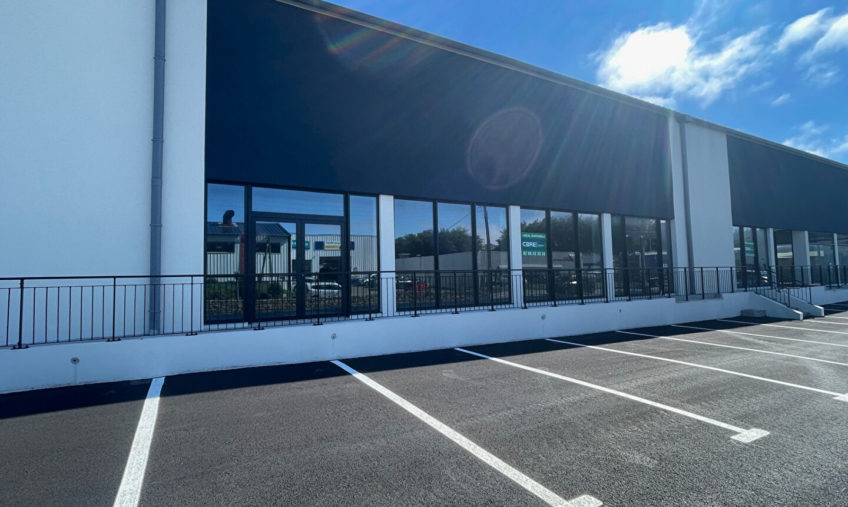 DERNIER LOT- LOCAL ACTIVITE PREMIER RIDEAU BREST KERGONAN A LOUER - 1005
