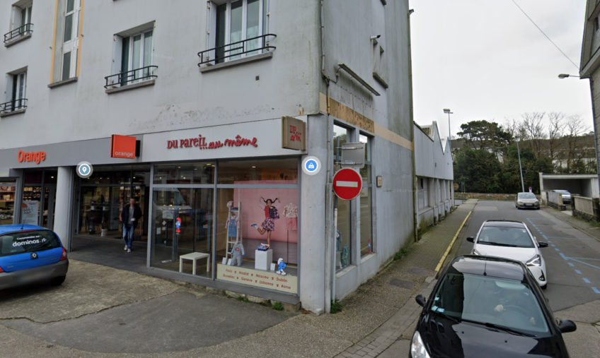 LOCAL COMMERCIAL LANDERNEZU CENTRE VILLE A CEDER - 1134
