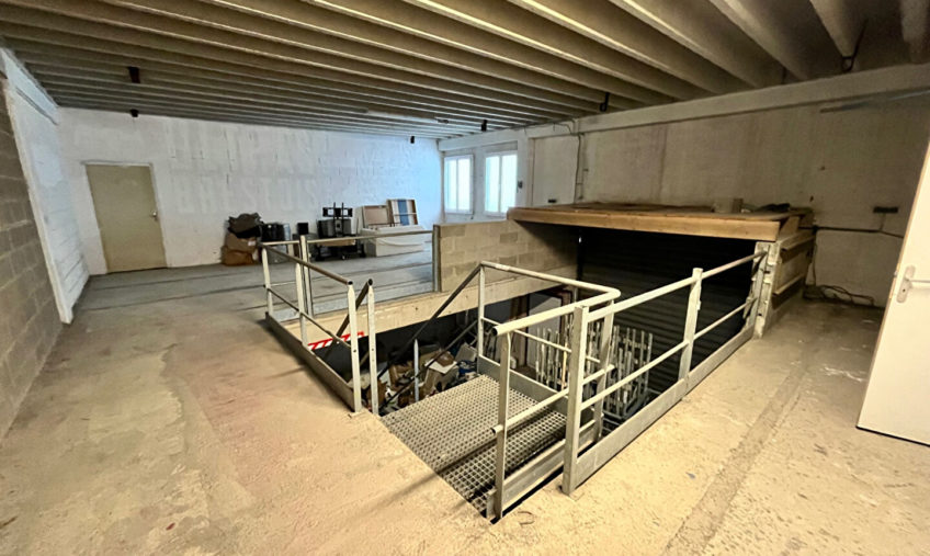 ENTREPOT GOUESNOU KERGARADEC A LOUER - 1482