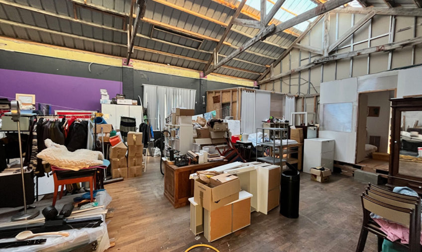 BUREAU PLOUGUERNEAU A VENDRE - 1529