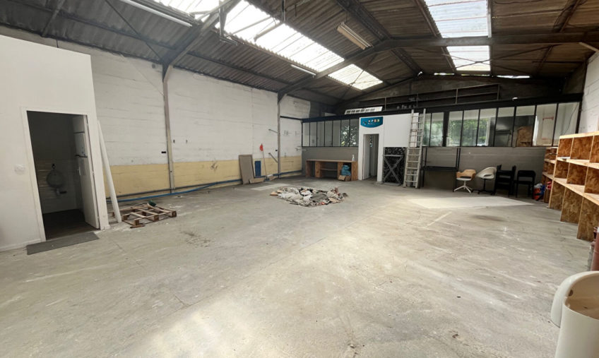 LOCAL ACTIVITE BREST SAINT MARC A LOUER - 1537