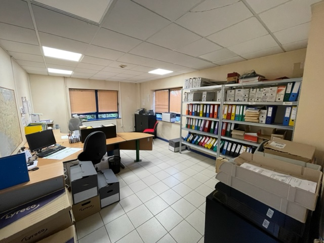 LOCAL ACTIVITE + BELLE SURFACE FONCIERE – ZA BEG AR C’HRA PLOUNEVEZ MOEDEC - 1109
