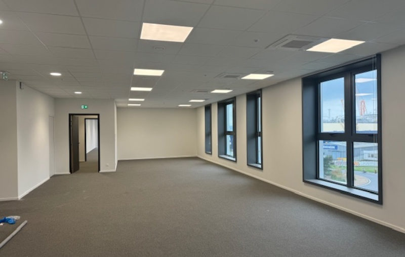 BUREAU BREST PORT DE COMMERCE A LOUER - 1370