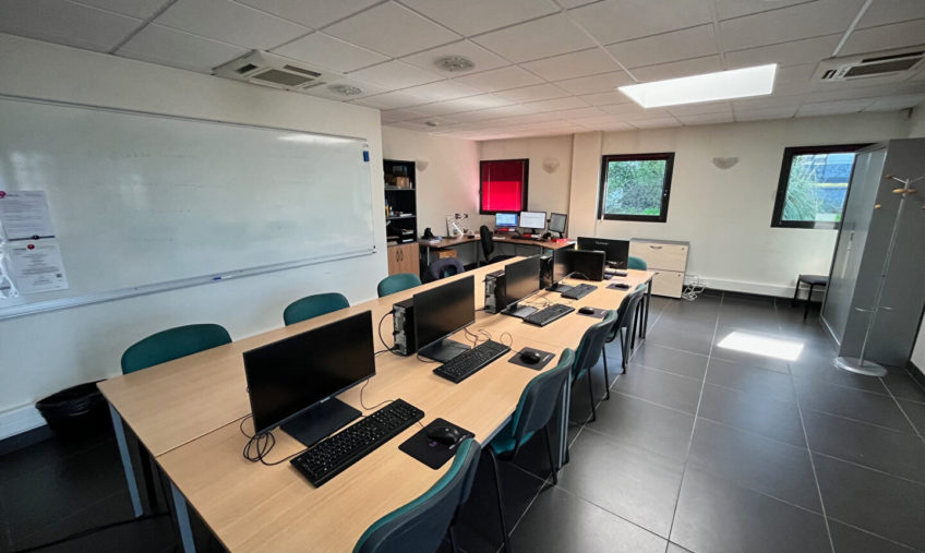 LOCAL ACTIVITE BREST KERGARADEC A LOUER - 1491