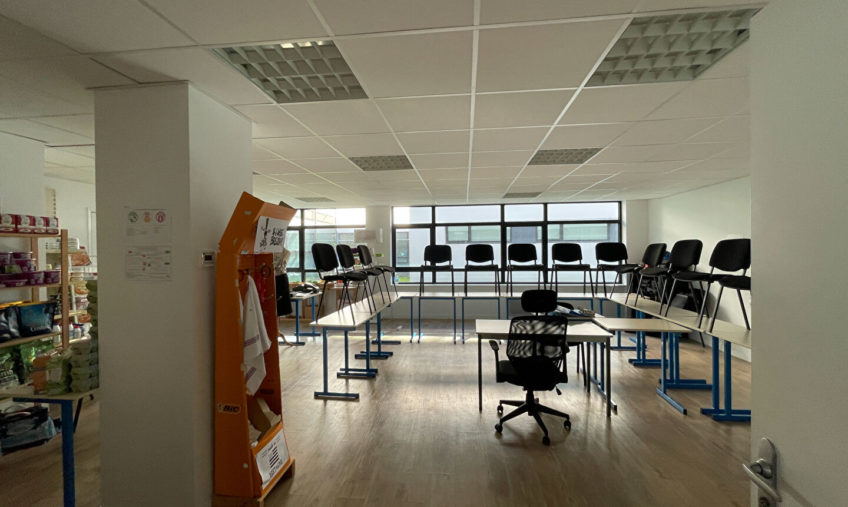 A LOUER PLATEAU DE BUREAUX - 1595