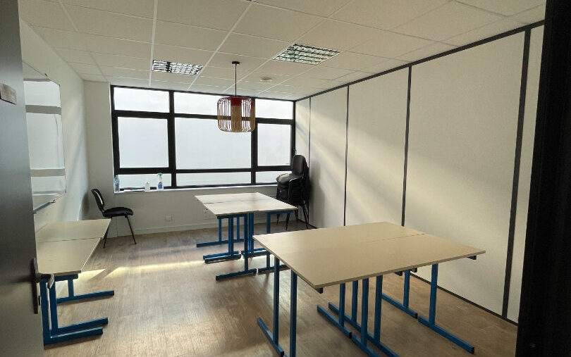 A LOUER PLATEAU DE BUREAUX - 1595