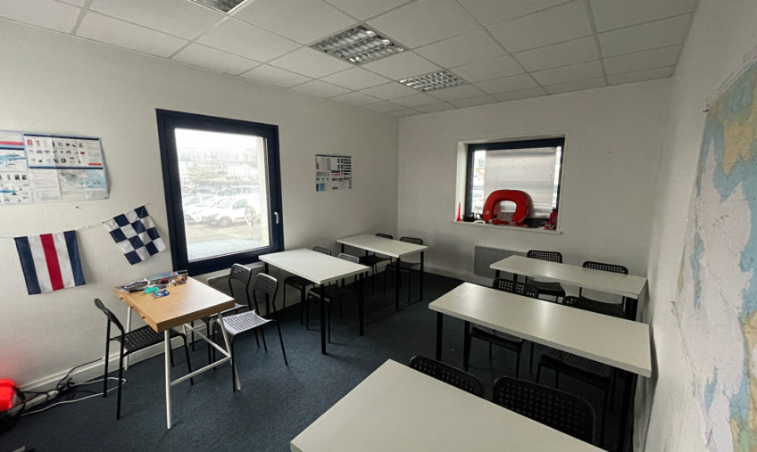 A LOUER BUREAU - 1244