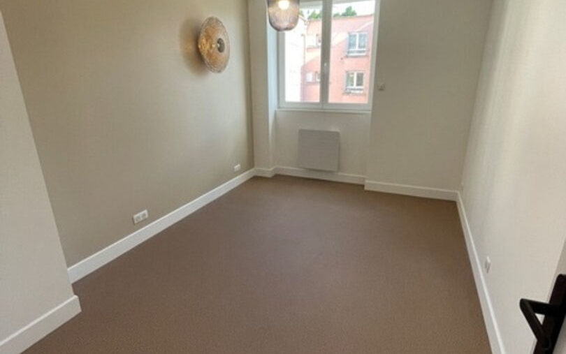 BUREAU BREST PORT DE COMMERCE A LOUER - 1486