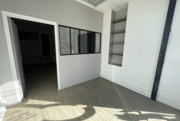 LOCAL COMMERCIAL BREST PROCHE JAURES A VENDRE