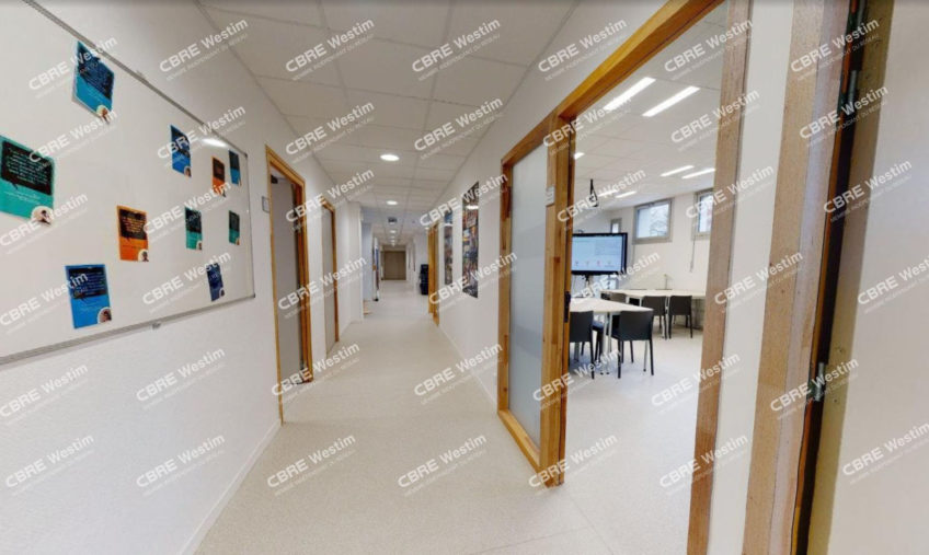 A LOUER PLATEAU DE BUREAU - 1571