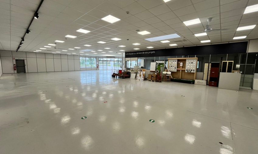 ENTREPOT GOUESNOU KERGARADEC A LOUER - 579