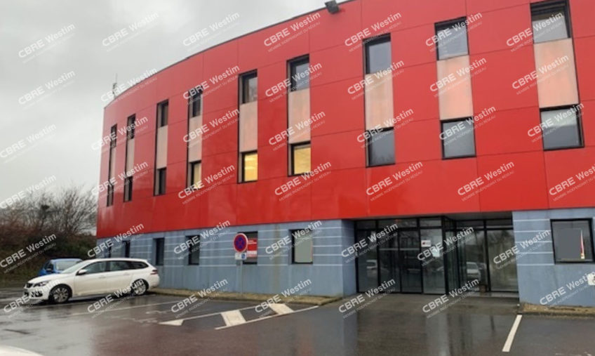 BUREAU GUIPAVAS KERGARADEC III A LOUER - 621