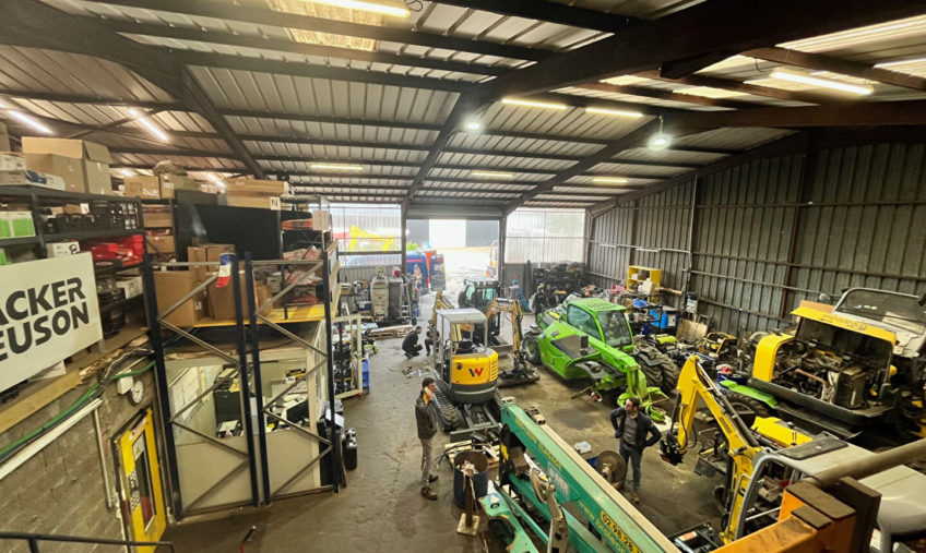 Local d&rsquo;activité Landivisiau 650 m2 - 1320