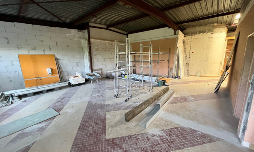 LOCAL ACTIVITE PLABENNEC A LOUER - 1389