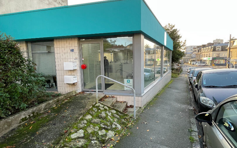 BUREAU BREST SAINT MARC A VENDRE - 1394