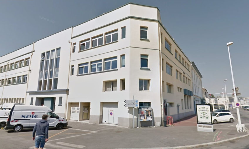 A LOUER BUREAUX DANS CENTRE D&rsquo;AFFAIRE - 1439