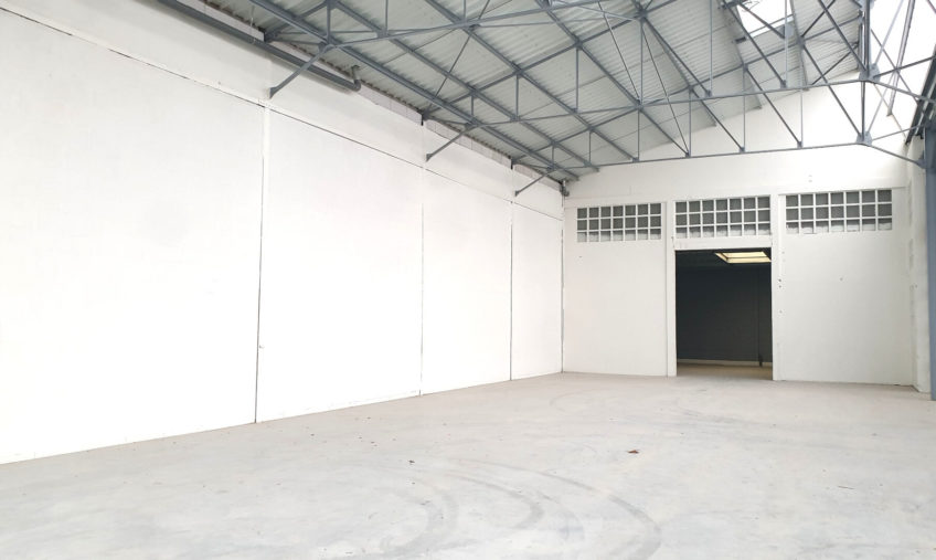 LOCAL ACTIVITE BREST KERGONAN A LOUER - 1530