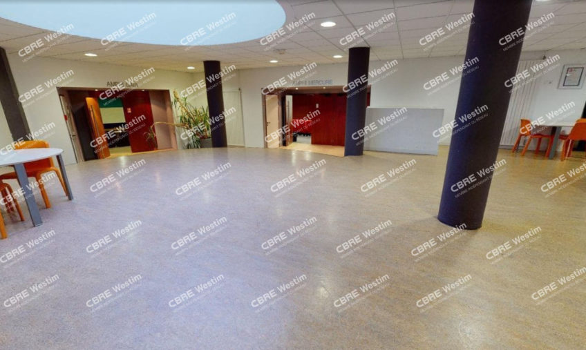 A LOUER PLATEAU DE BUREAU - 1571