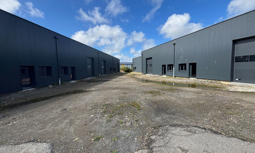 Local d&rsquo;activité Gouesnou 300 m2 - 1623