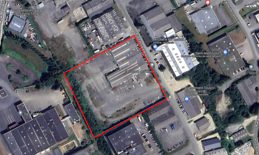 Local d&rsquo;activité Saint Martin Des Champs 3073 m2 - 1626
