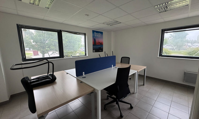 A VENDRE / A LOUER – BUREAUX DE 100 M2 – GUIPAVAS PRAT PIP - 1655