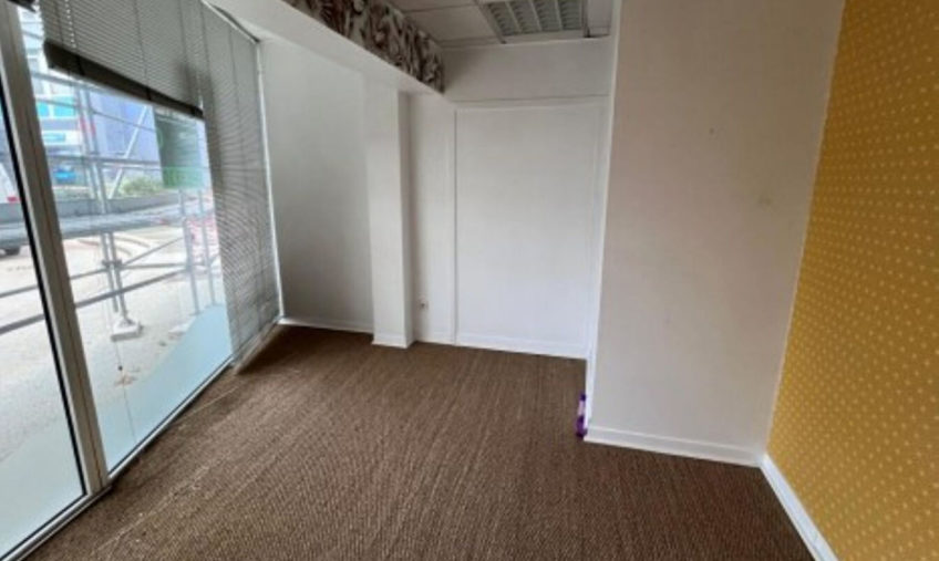 A VENDRE LOCAL COMMERCIAL - 927