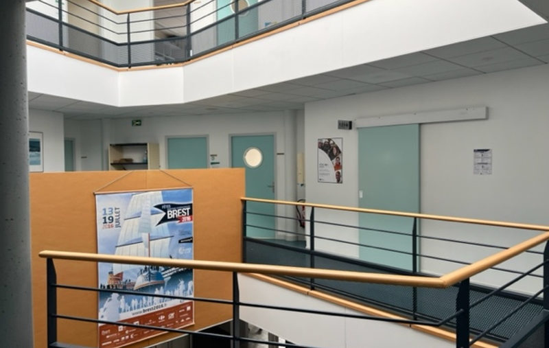 IMMEUBLE DE BUREAUX GOUESNOU KERGARADEC A LOUER - 1398