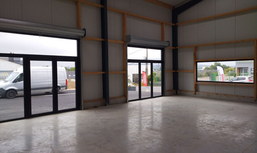 LOCAL ACTIVITE NEUF LANDERNEAU A LOUER - 1483