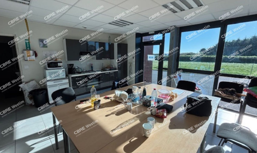 Local d&rsquo;activité Plouguin - 1597