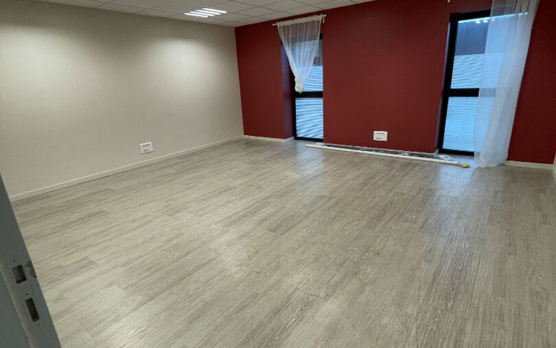 A LOUER – BREST KERGONAN – BUREAUX DE 183 M2 - 1188