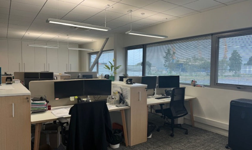 A LOUER – BREST PORT DE COMMERCE – IMMEUBLE DE BUREAUX DE 1099 M² - 1369