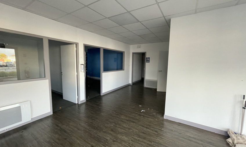 A LOUER –  GOUESNOU KERGARADEC – BUREAUX DE 251 M2 - 1611