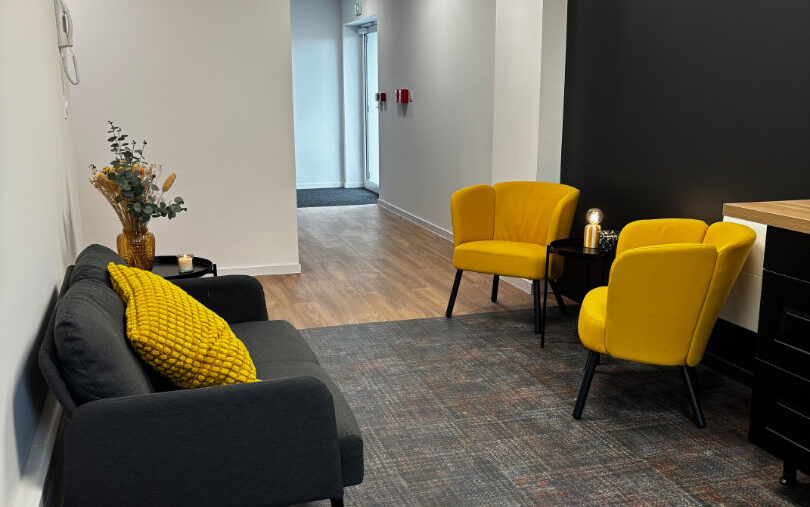 PORTE DE PLOUZANE – Bureaux à louer de 126 m2 divisibles à partir de 14 m² - 1618