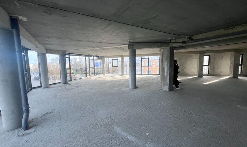 A VENDRE – BREST RIVE DROITE – LOCAL PROFESSIONNEL DE 388M² - 1726