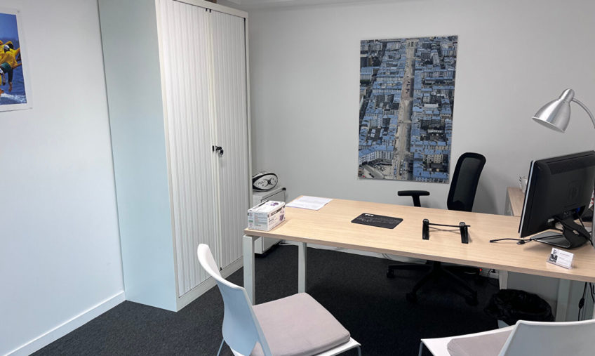 A LOUER BUREAU AVEC VITRINE - 1729