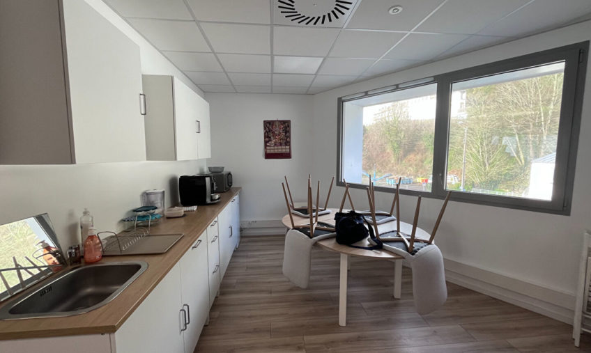 A LOUER – BREST PORT DE COMMERCE  – BUREAUX DE 256 M2 - 1737