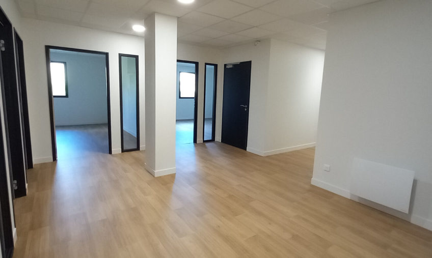 A LOUER – GUIPAVAS KERGARADEC III – BUREAUX DE 250 M2 - 621