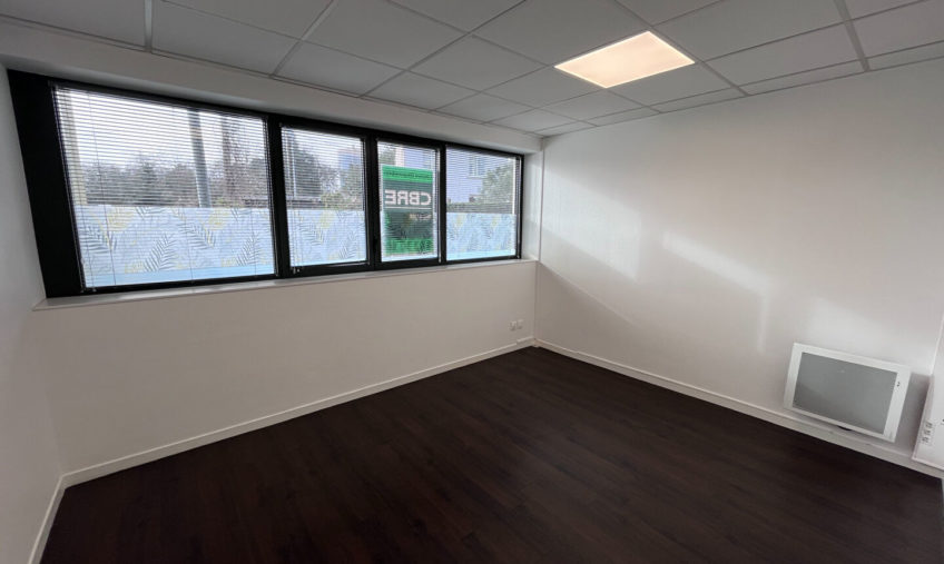 BUREAU 12 M² – BREST KERGARADEC – A LOUER - 755